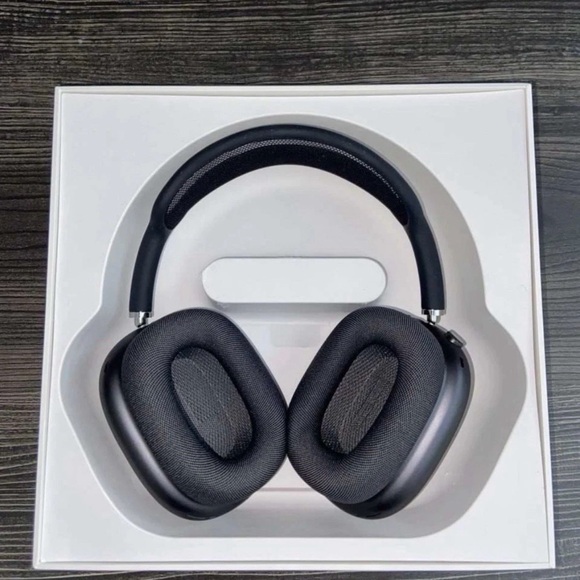 AirPod Max Gen 2 High-End Audiology Equipment - Picture 4 of 4